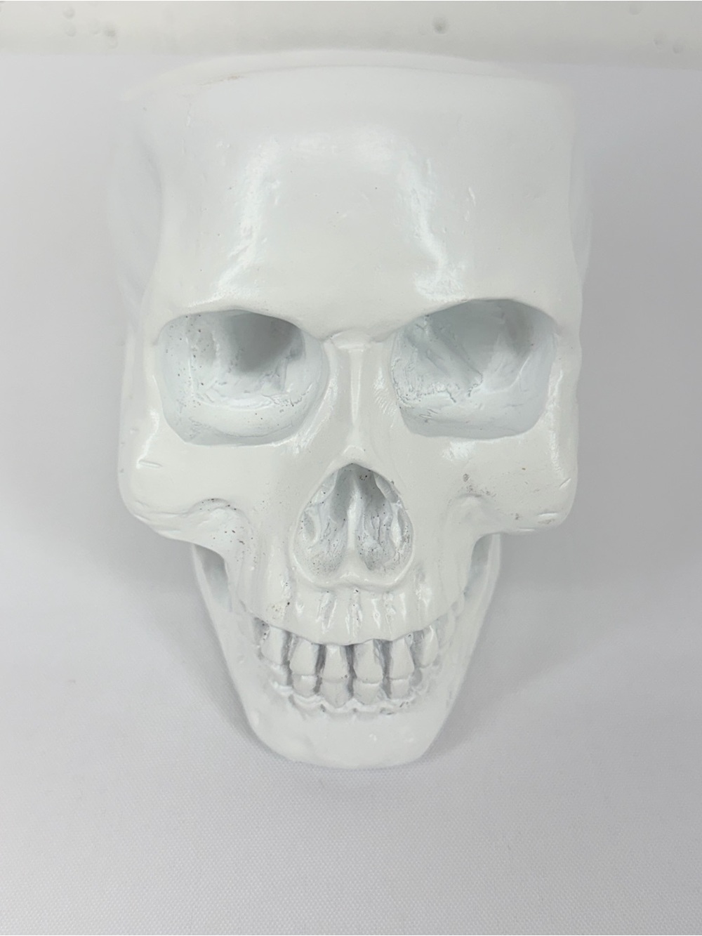 Unmarked White 4 inch Skull Planter